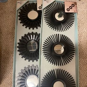 Wall decor with mirrors & wall decor flowers